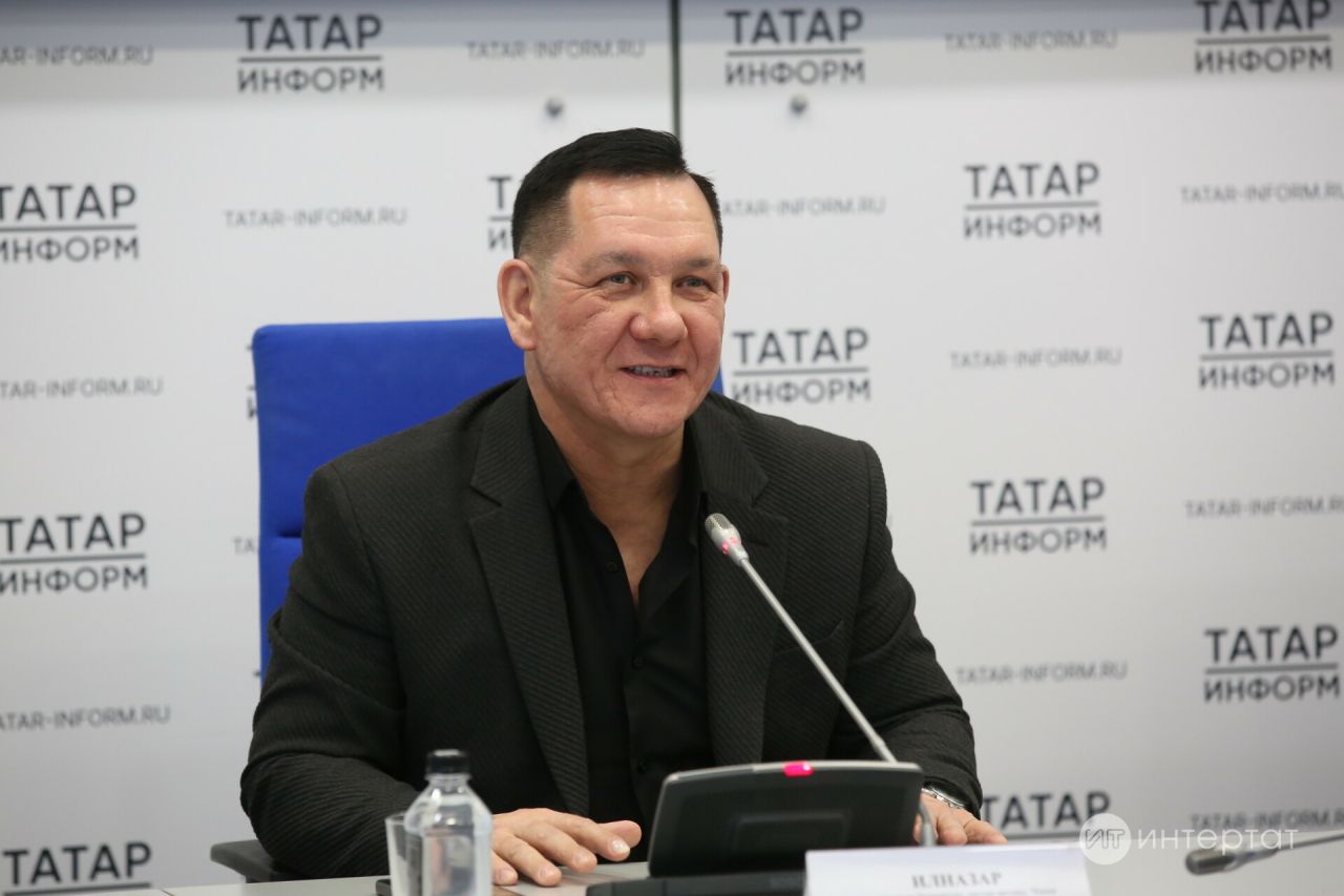 Илсөя Бәдретдинова Илназарның тәкъдимен кире каккан