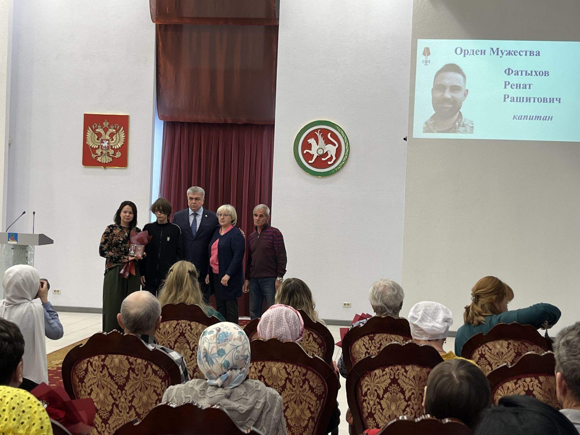 Чаллыда һәлак булган хәрбиләрнең якыннарына Дәүләт бүләкләре тапшырылды
