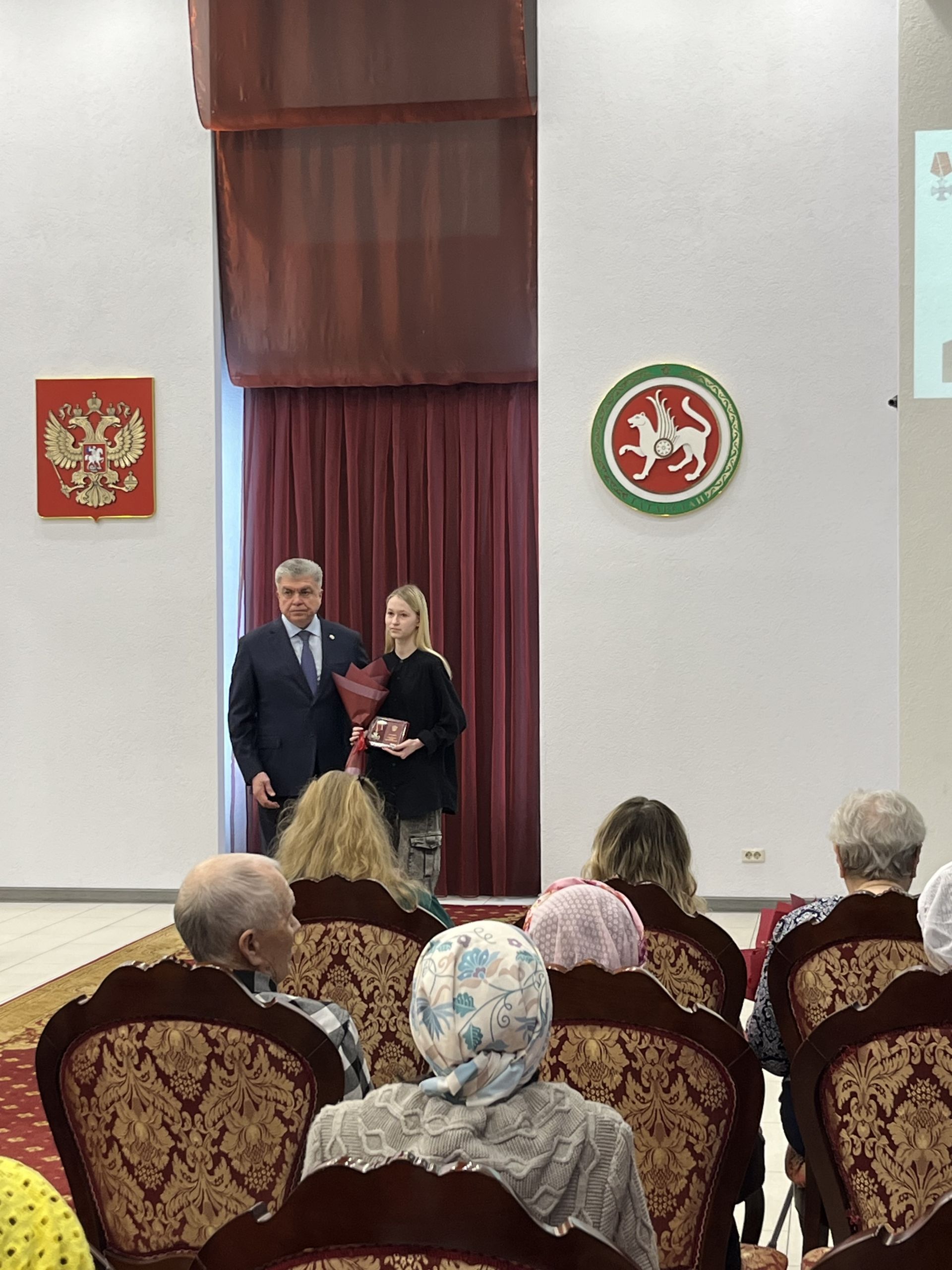 Чаллыда һәлак булган хәрбиләрнең якыннарына Дәүләт бүләкләре тапшырылды