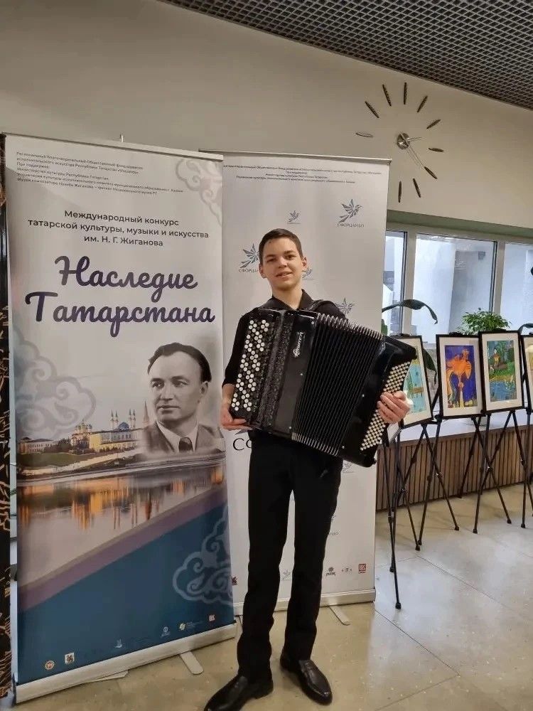 Җырчы, музыкант Илназның  әнисе: «Улым өчен борчылам»
