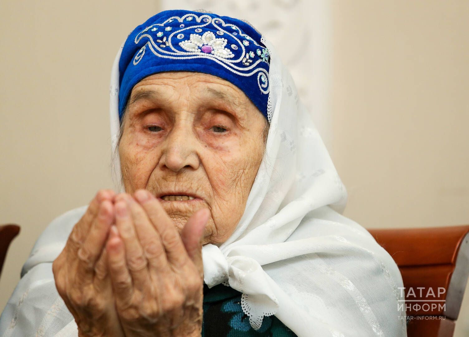 Мәр­хүм бул­ган кар­дәш­лә­ре­без­гә до­га­лар барып ирешәме?