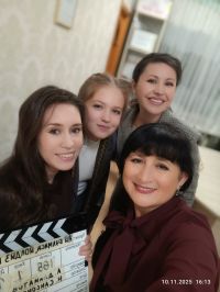 «Ай булмаса, йолдыз бар» да  - укытучы