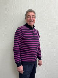 Популяр җырчы йөк машинасын йөртә