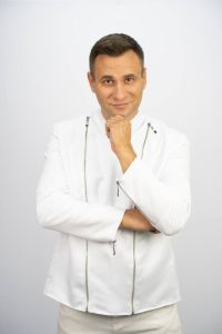 Илнур Гомәров сарык алган