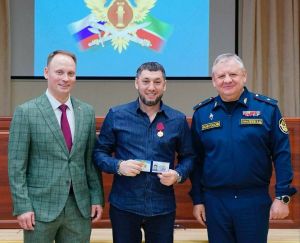 Фирдүс Тямаев эшкә кергән