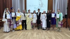 Чаллыда «Ак калфаклы татар кызы»н сайладылар