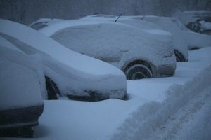 Иртәгә дә буран