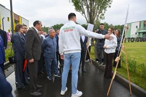 Рөстәм Миңнеханов «Следопыт» лагерында һәм шәхси мәктәптә булды