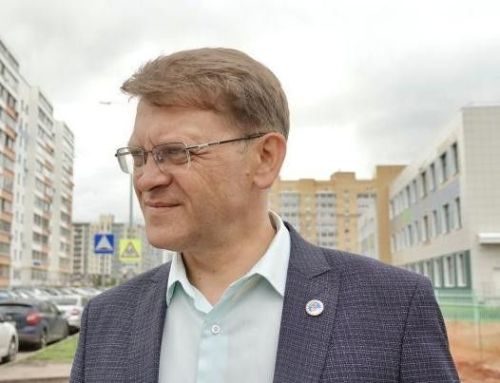 Рөстәм Хуҗин Түбән Каманың  мәгариф идарәсен җитәкләде