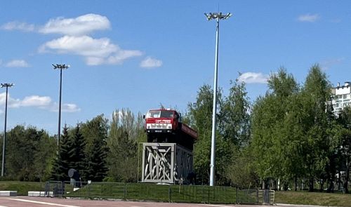 «Азатлык» мәйданында – КАМАЗ машинасы