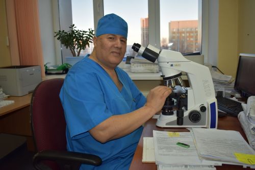 Паталогоанатом Аззам Эль Айюби: «Мәетләрнең төшемә кергәне юк»