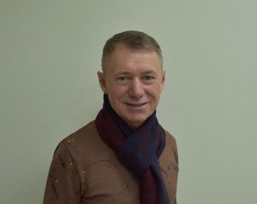 Равил Галиевның яңа клибында мәхәббәтен хатыны уйнамый