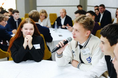 Чаллыда яшьләр өчен эшмәкәрлек проектларының яңа сезоны ачылды