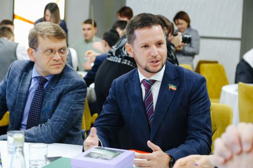 Чаллыда яшьләр өчен эшмәкәрлек проектларының яңа сезоны ачылды