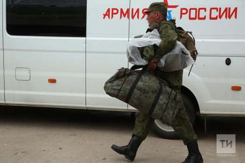 Чаллы һәм Әлмәттә яшәүчеләр махсус хәрби операциядәгеләр өчен «УАЗ Патриот» сатып алды