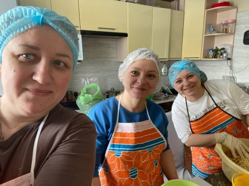 Хәрбиләр: “Бигрәк тәмле. Күбрәк җибәрегез!”