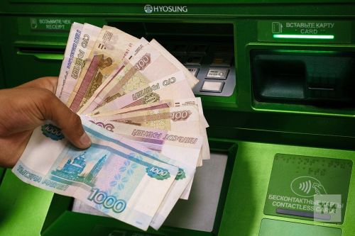 Табибка гашыйк булган Надя бурычка батты