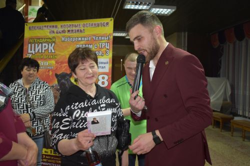 «Күңел» җитәкчесе Лилия Мәхмүтова: «Максатыбыз - кайчандыр популяр булган җырчыларны кире сәхнәгә кайтару»
