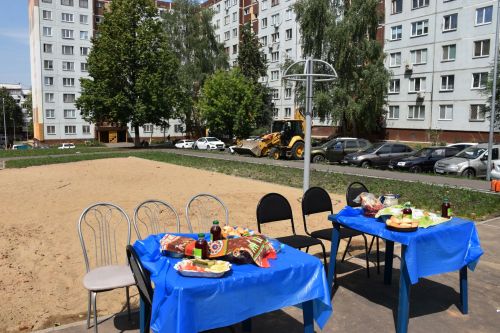 Төзекләндерүчеләрне пылау белән сыйладылар - ФОТОЛАР