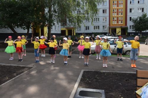 Төзекләндерүчеләрне пылау белән сыйладылар - ФОТОЛАР