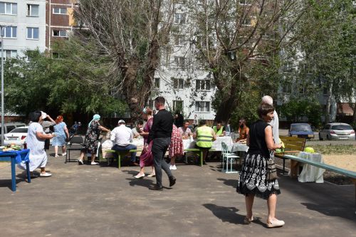 Төзекләндерүчеләрне пылау белән сыйладылар - ФОТОЛАР