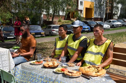 Төзекләндерүчеләрне пылау белән сыйладылар - ФОТОЛАР