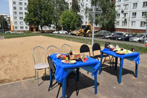 Төзекләндерүчеләрне пылау белән сыйладылар - ФОТОЛАР