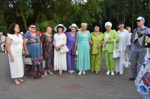 Яшьлектән кайтаваз