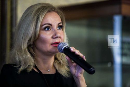 Айгөл Бариева, Татарстанның атказанган артисты: «Хәния апа беркайчан да ясалма булмады»