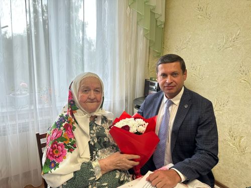 Чаллыда район башлыгы ветеранның өенә барды