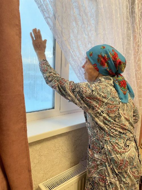 Йорты янган Әспирә әби Нәбиуллина яңа өйгә күчте