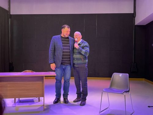 Равил Сабыр: «Фәхрине үтереп ташладылар» әсәрен сәхнәләштерәчәкләр»