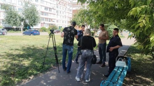 Аяк киеме төзәтү пунктында «фанфуриклар» сатканнар