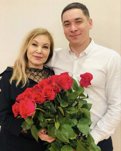 Әни – иң кадерле кеше