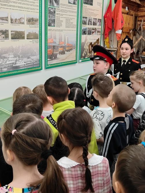Балалар бакчасына йөрүчеләр экскурсиягә барды