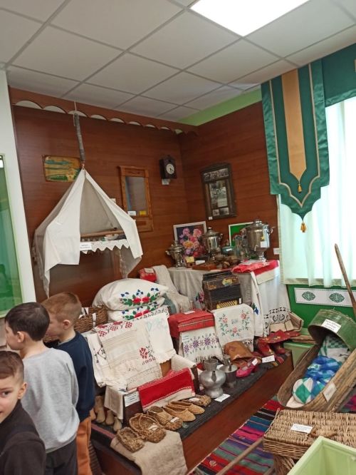 Балалар бакчасына йөрүчеләр экскурсиягә барды