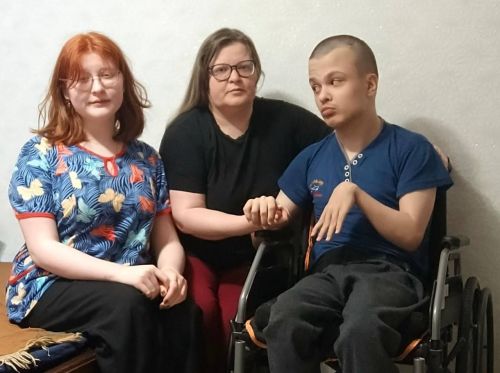 Фирдүс Тямаев Чаллы гаиләсенә булышкан