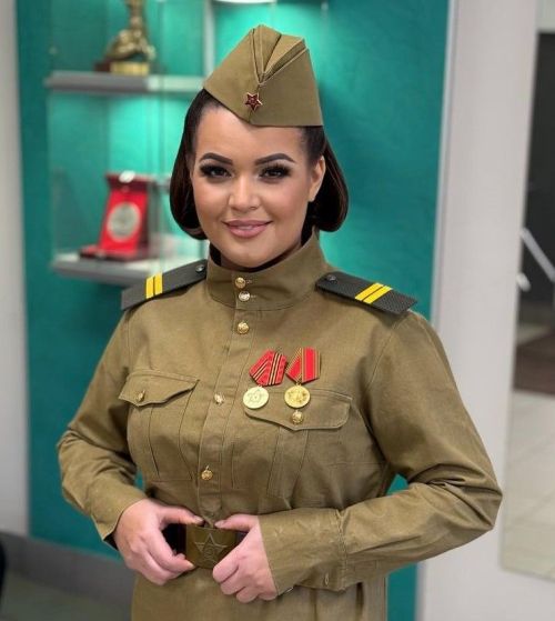 «Ирем рөхсәт итмәсә, җырлап йөри алмас идем»