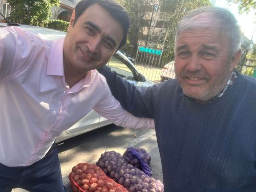 Рөстәм Закиров: «Бәрәңгене оялып сатмыйм»