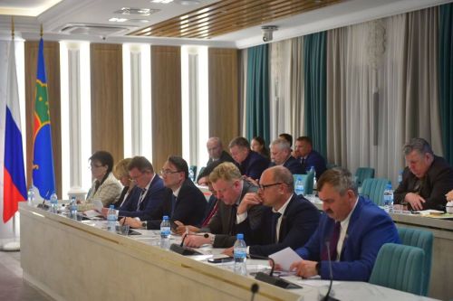 Депутатлар нинди комиссияләрдә эшли?