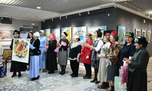 Чаллыда Рауза Иванованың юбилей күргәзмәсе ачылды. Фоторепортаж