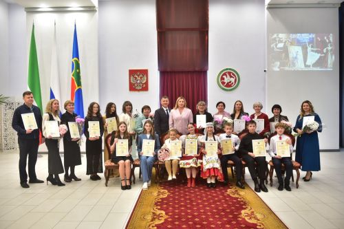 Чаллыда талантлы балаларга стипендия тапшырылды