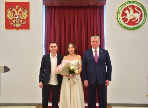 Чаллыда юбилейлар елында 400нче гаилә барлыкка килде
