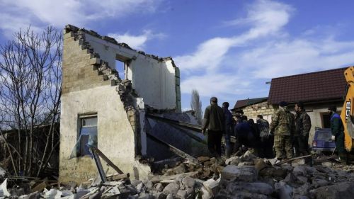 Дагстанга ярдәм итүдән туктамыйбыз