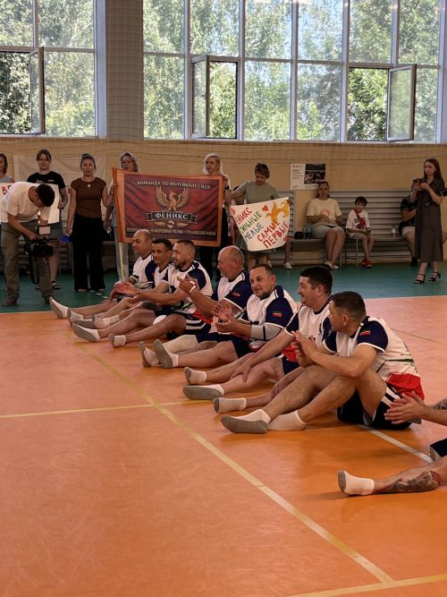 Чаллыда махсус хәрби операция ветераннары арасында волейбол турниры узды. Фоторепортаж.
