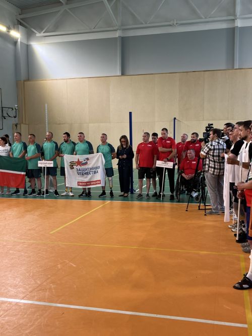 Чаллыда махсус хәрби операция ветераннары арасында волейбол турниры узды. Фоторепортаж.