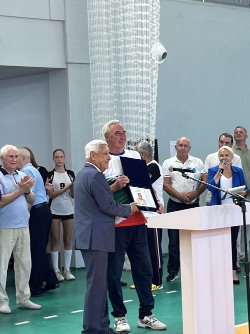 Чаллыда махсус хәрби операция ветераннары арасында волейбол турниры узды. Фоторепортаж.
