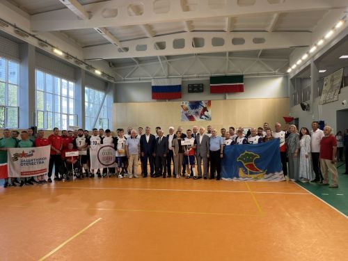 Чаллыда махсус хәрби операция ветераннары арасында волейбол турниры узды. Фоторепортаж.