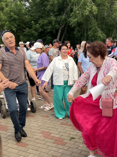 «Шәһри Чаллы»дан -Пятачокта иң оста биючегә Тайланд кешесе массаж ясаячак