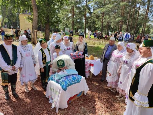 Яңа туган балага исемне әтисе кушса ярыймы?